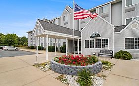Microtel Inn And Suites Manistee